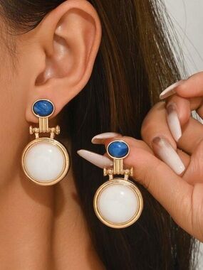 Gold Drop Earrings with Blue and White Stones R 407
